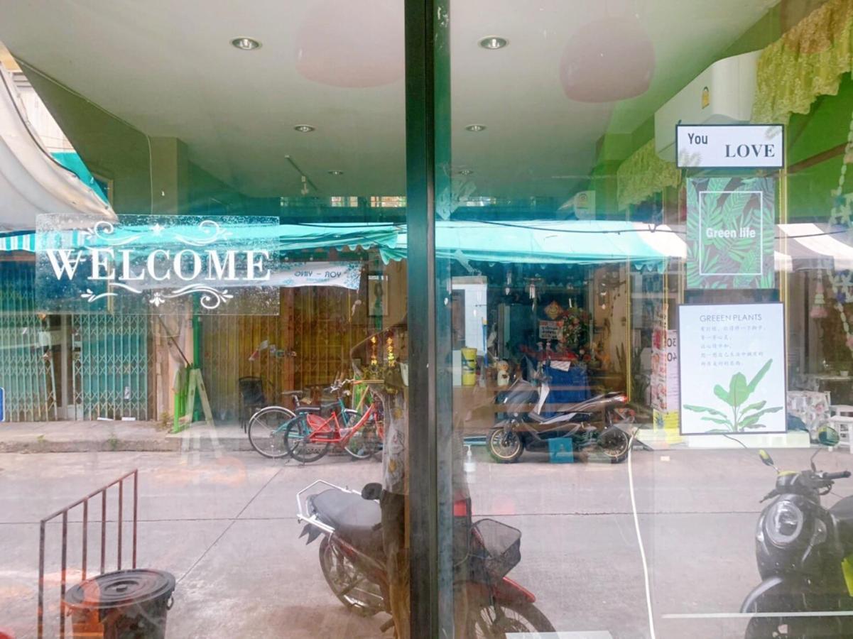Ying Hostel Bangkok Buitenkant foto