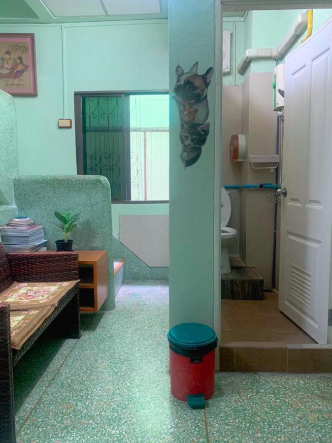 Ying Hostel Bangkok Buitenkant foto