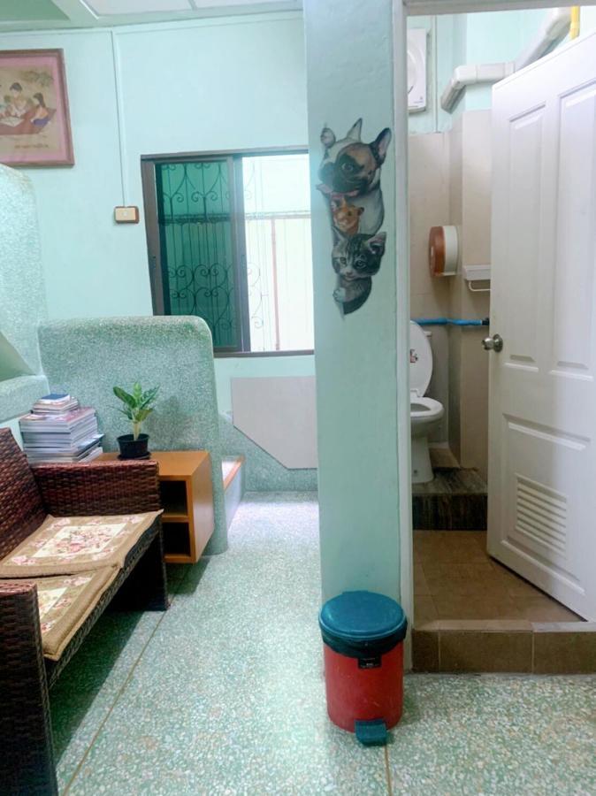 Ying Hostel Bangkok Buitenkant foto