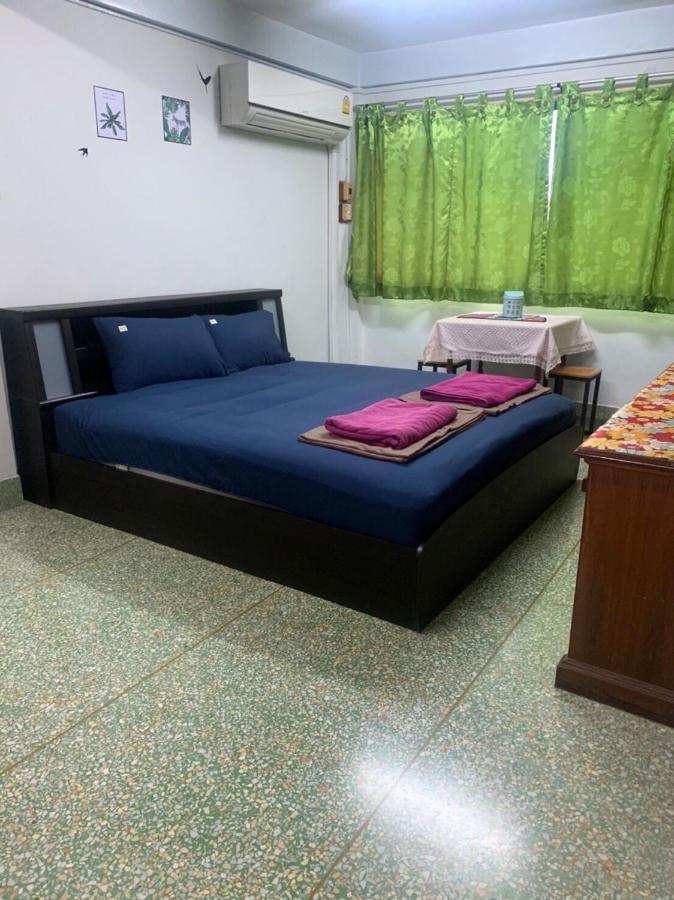 Ying Hostel Bangkok Buitenkant foto