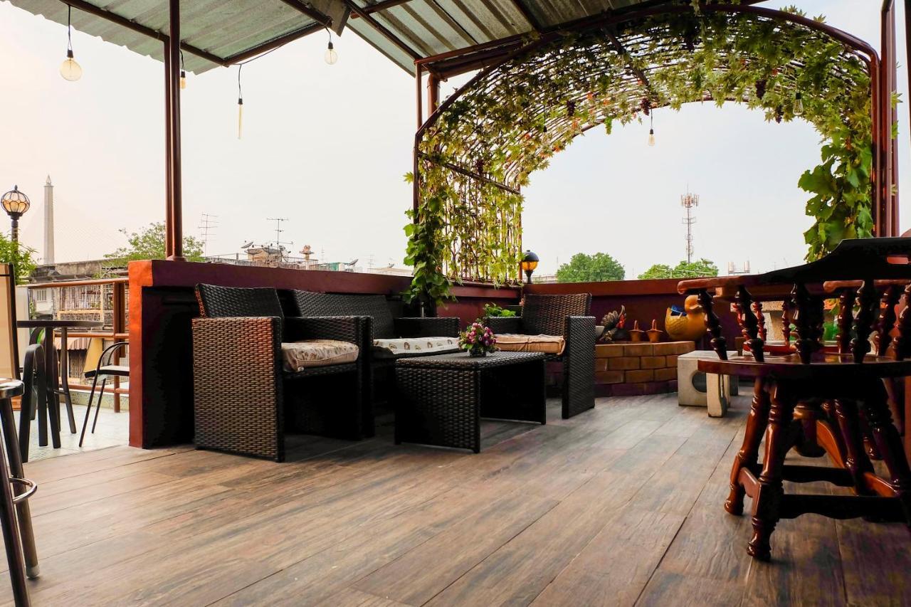 Ying Hostel Bangkok Buitenkant foto
